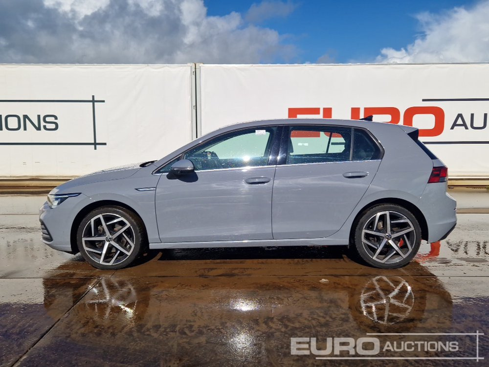 2023 Volkswagen Golf - Autó: 2 kép. 2023 Volkswagen Golf - Autó: 2 kép.