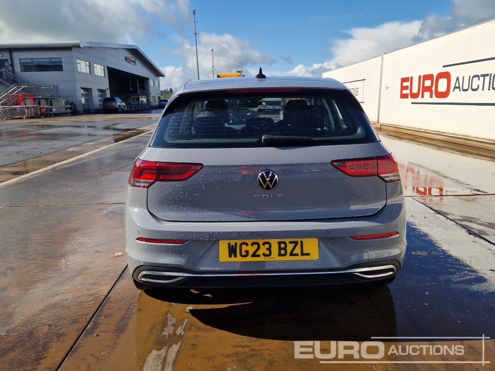 2023 Volkswagen Golf - Autó: 4 kép. 2023 Volkswagen Golf - Autó: 4 kép.