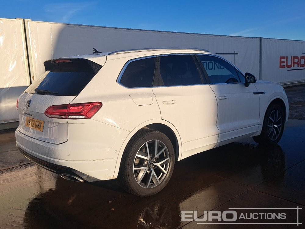 2023 Volkswagen Touareg - Terepjáró/ SUV: 5 kép. 2023 Volkswagen Touareg - Terepjáró/ SUV: 5 kép.