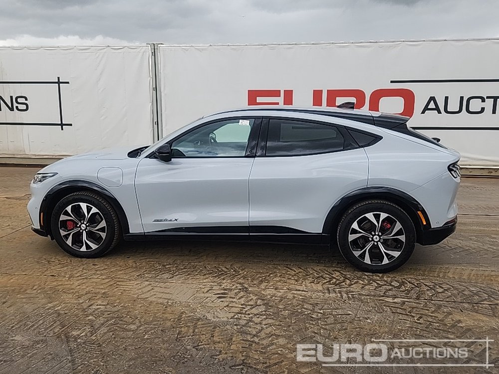 2024 Ford Mustang - Autó: 2 kép. 2024 Ford Mustang - Autó: 2 kép.