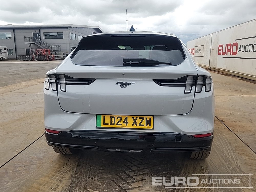 2024 Ford Mustang - Autó: 4 kép. 2024 Ford Mustang - Autó: 4 kép.