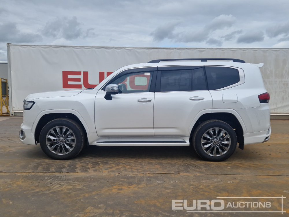 2024 Toyota Land Cruiser - Terepjáró/ SUV: 2 kép. 2024 Toyota Land Cruiser - Terepjáró/ SUV: 2 kép.