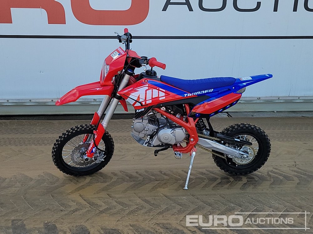 2025 Apollo Thunder 125cc Motorcross Bike, 14" Front, 12" Rear Tyres, Electric Start, Air Cooled, Hydraulic Suspension, Disc Brakes, Lighting Kit (UNASSEMBLED) - Motorkerékpár: 2 kép. 2025 Apollo Thunder 125cc Motorcross Bike, 14" Front, 12" Rear Tyres, Electric Start, Air Cooled, Hydraulic Suspension, Disc Brakes, Lighting Kit (UNASSEMBLED) - Motorkerékpár: 2 kép.