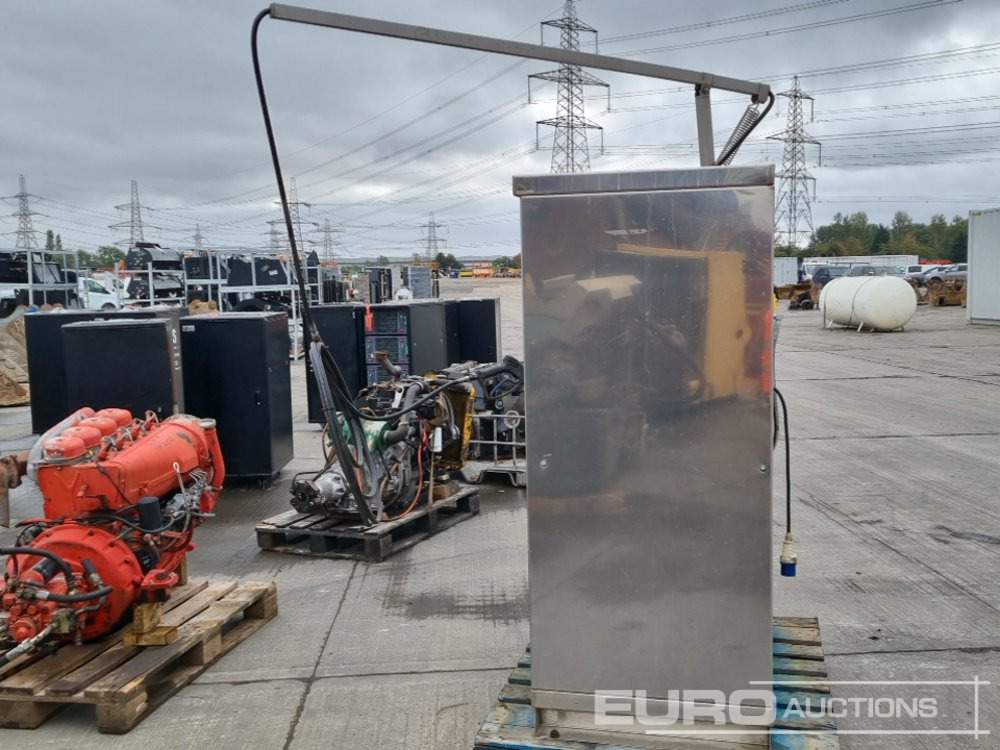 230Volt Hot Water Pressure Washer, Coin Operated - Magasnyomású mosó: 2 kép. 230Volt Hot Water Pressure Washer, Coin Operated - Magasnyomású mosó: 2 kép.