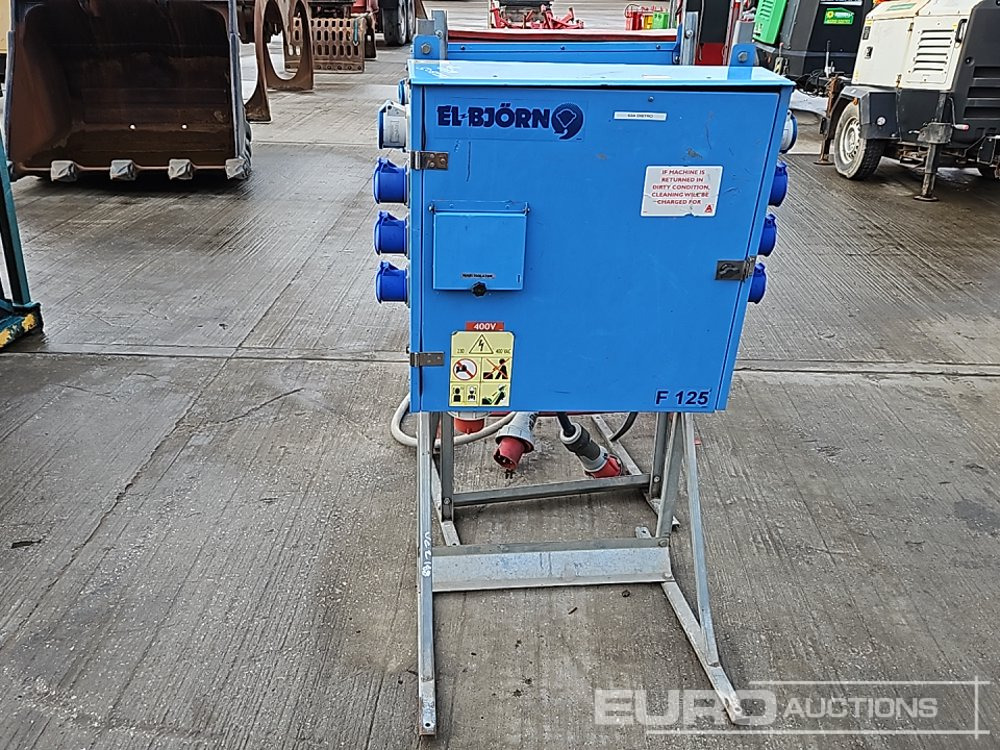 400 Volt Distroburion Box (3 of) - Építőipari berendezések: 4 kép. 400 Volt Distroburion Box (3 of) - Építőipari berendezések: 4 kép.