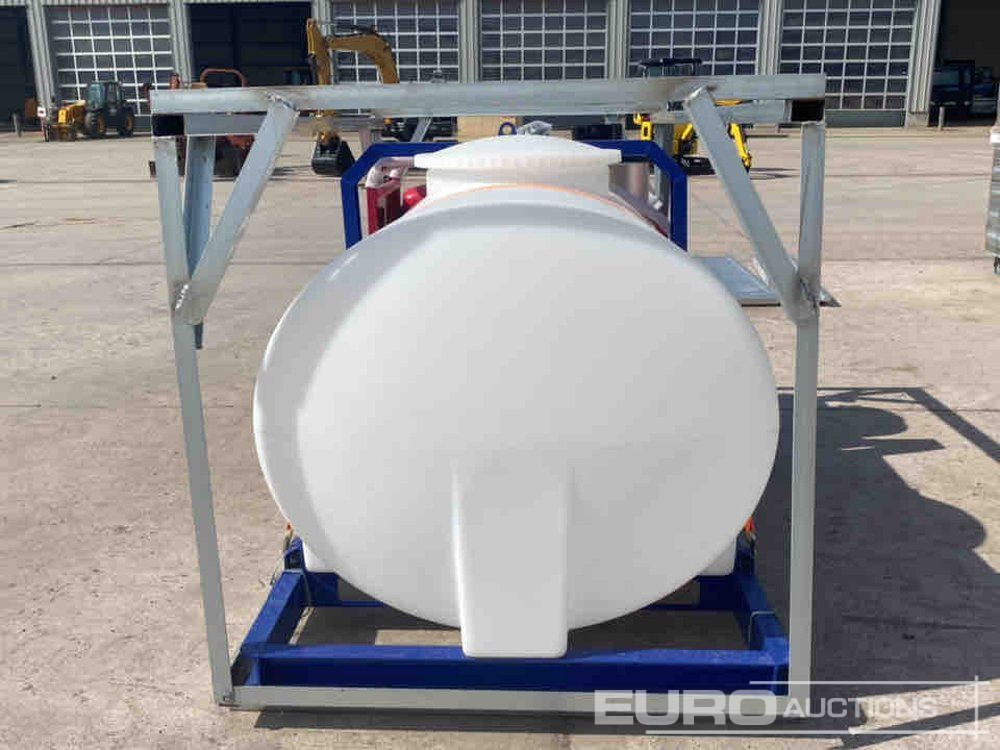 4000PSI Electric Hot Pressure Washer, 1000L Water Tank - Magasnyomású mosó: 4 kép. 4000PSI Electric Hot Pressure Washer, 1000L Water Tank - Magasnyomású mosó: 4 kép.