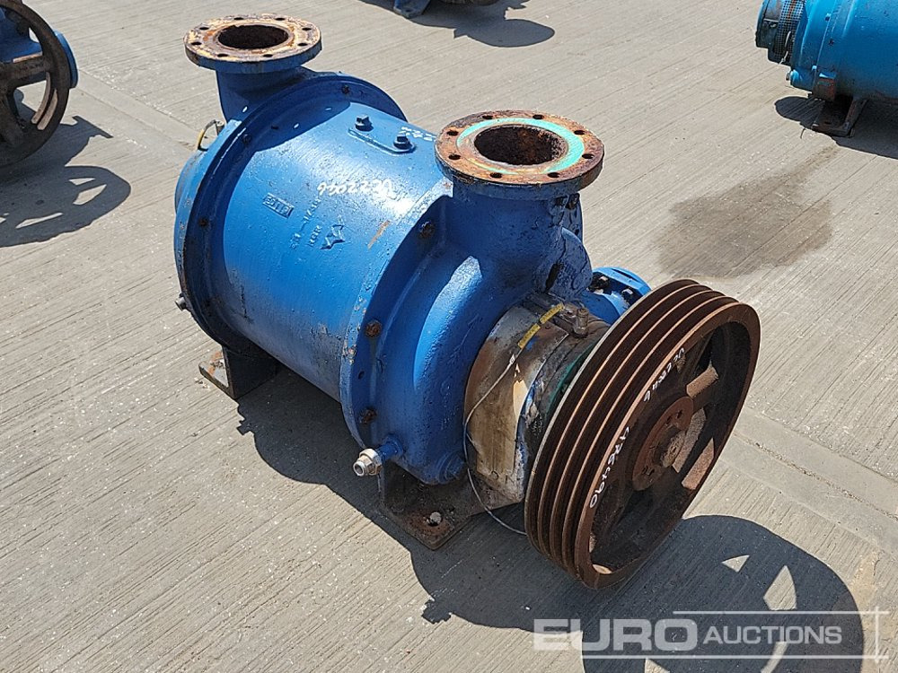 6" Water Pump - Vízszivattyú: 1 kép. 6" Water Pump - Vízszivattyú: 1 kép.