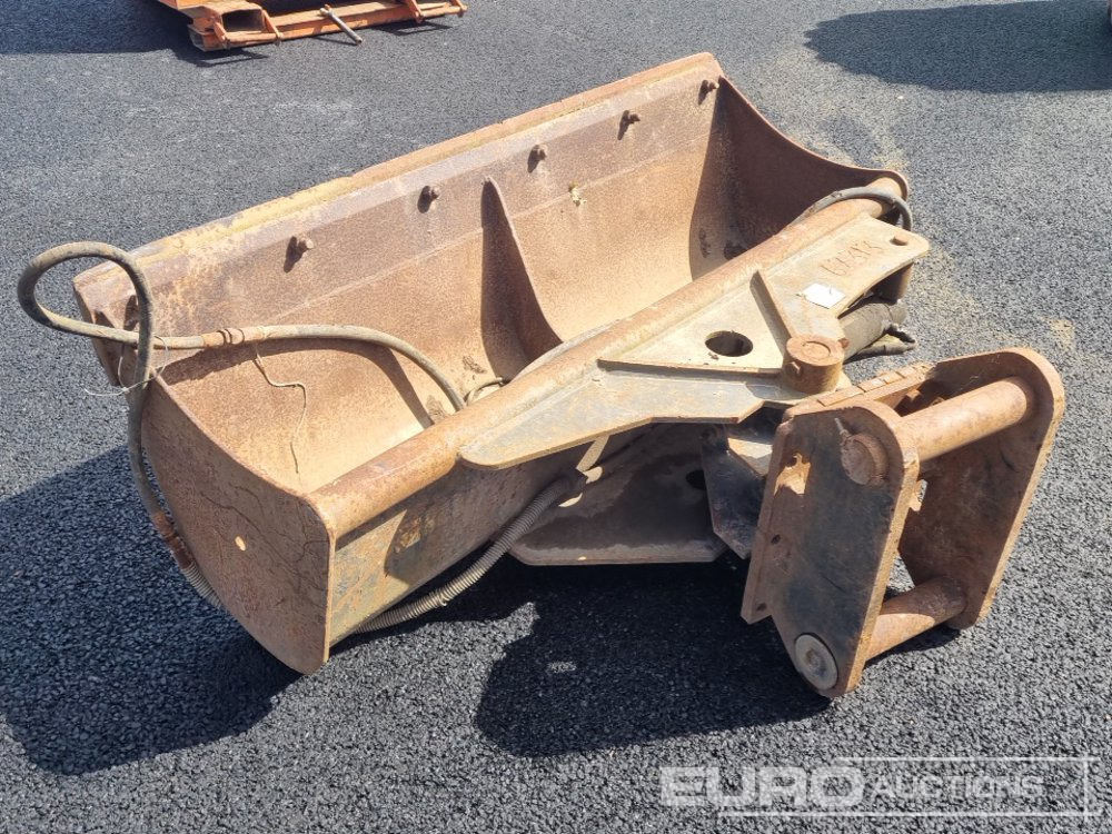 60" Hydraulic Tilting Bucket 65mm Pin to suit 13 Ton Excavator - Kanál: 3 kép. 60" Hydraulic Tilting Bucket 65mm Pin to suit 13 Ton Excavator - Kanál: 3 kép.
