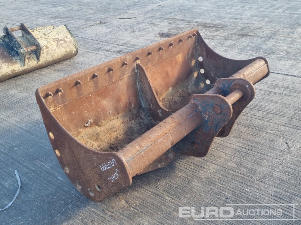 72" Ditching Bucket 65mm Pin to suit 13 Ton Excavator - Kanál: 3 kép. 72" Ditching Bucket 65mm Pin to suit 13 Ton Excavator - Kanál: 3 kép.
