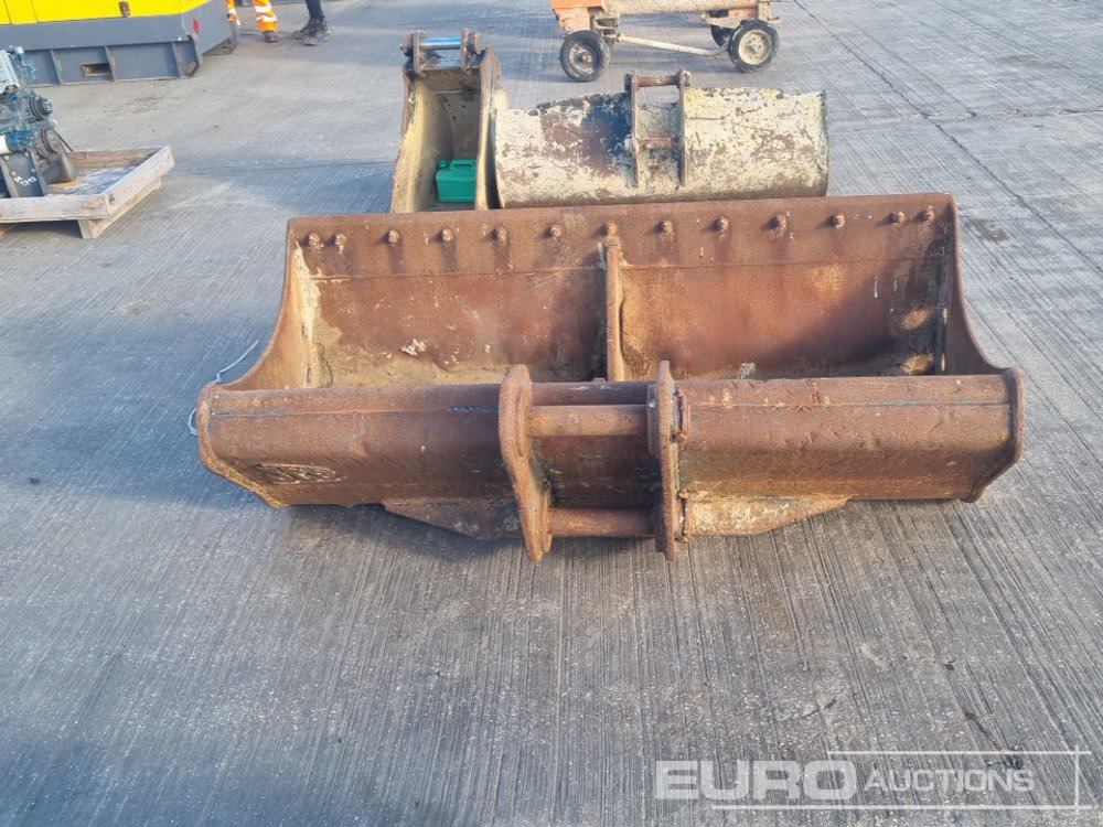 72" Ditching Bucket 65mm Pin to suit 13 Ton Excavator - Kanál: 4 kép. 72" Ditching Bucket 65mm Pin to suit 13 Ton Excavator - Kanál: 4 kép.