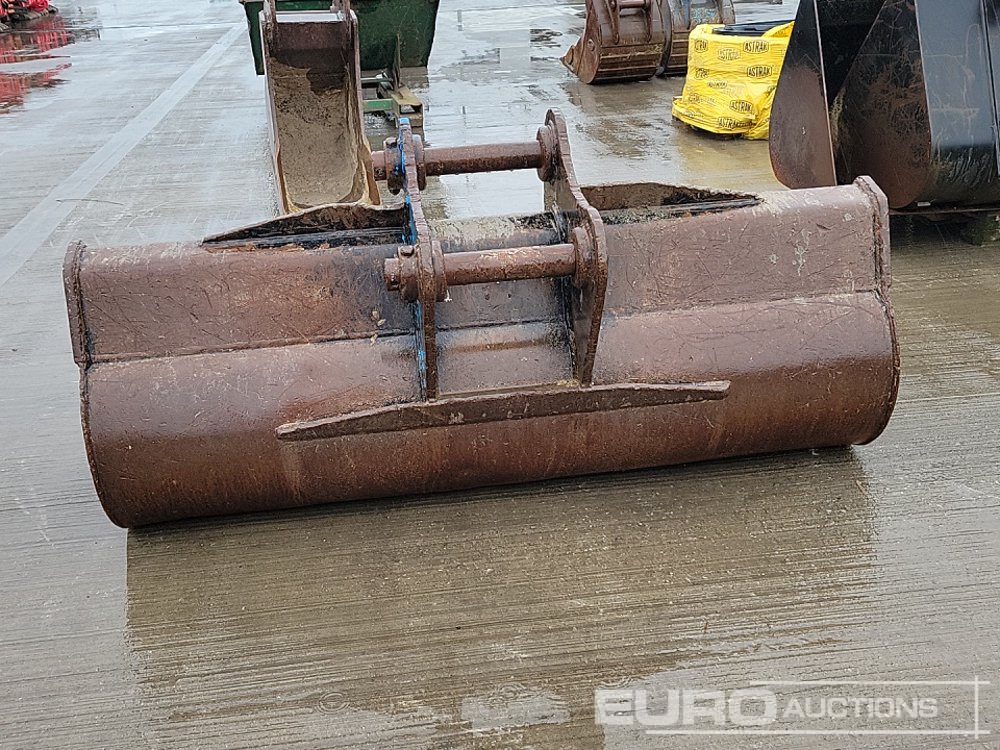 74" Ditching Bucket 65mm Pin to suit 13 Ton Excavator - Kanál: 4 kép. 74" Ditching Bucket 65mm Pin to suit 13 Ton Excavator - Kanál: 4 kép.