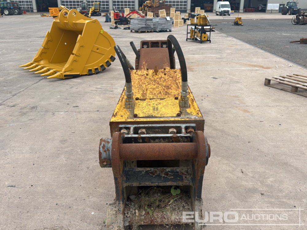 Epiroc BP2050 Hydraulic Pulverizer 90mm Pin to suit 30 Ton Excavator - Adapterek - Kotrógép: 4 kép. Epiroc BP2050 Hydraulic Pulverizer 90mm Pin to suit 30 Ton Excavator - Adapterek - Kotrógép: 4 kép.