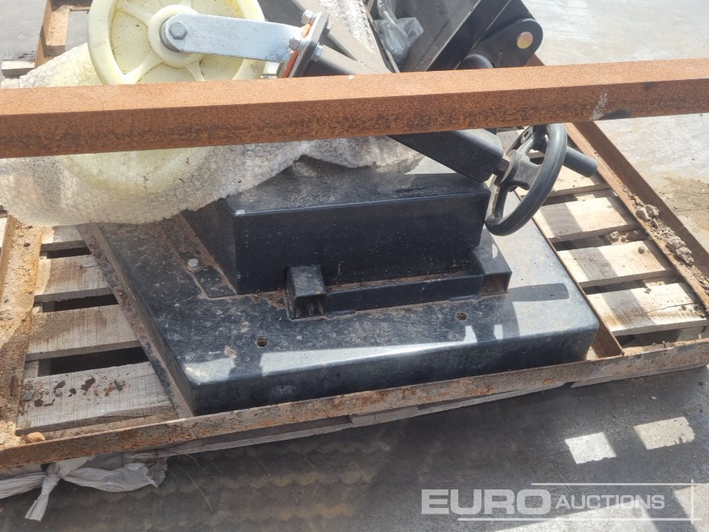Adapterek - Kotrógép Hydraulic Topper to suit Mini Skidsteer Loader: 10 kép.