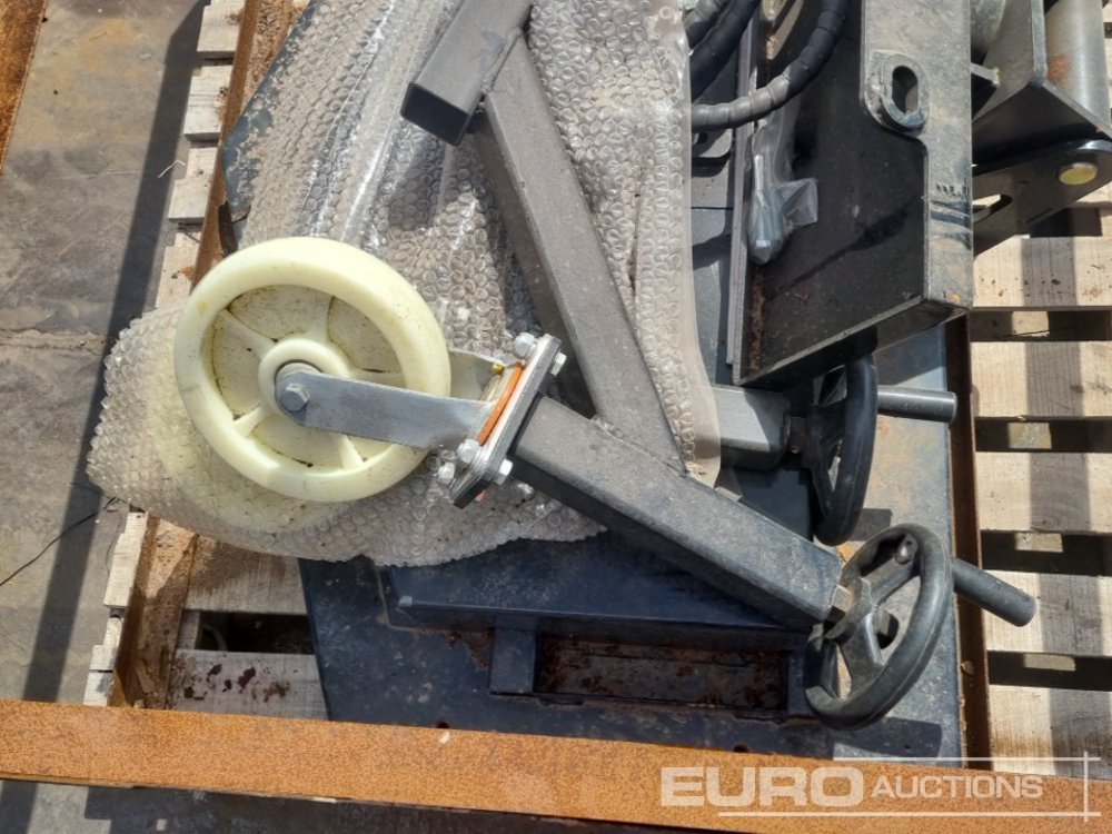 Adapterek - Kotrógép Hydraulic Topper to suit Mini Skidsteer Loader: 7 kép.