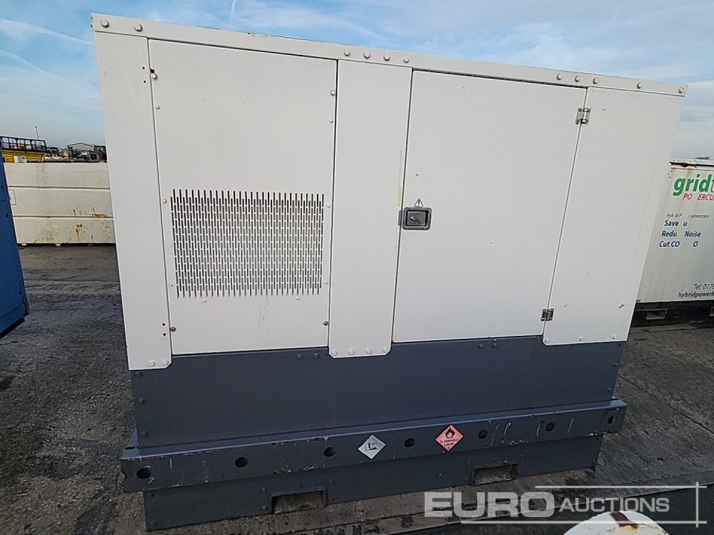 Aggreko Generator, FPT Engine - Áramfejlesztő: 4 kép. Aggreko Generator, FPT Engine - Áramfejlesztő: 4 kép.