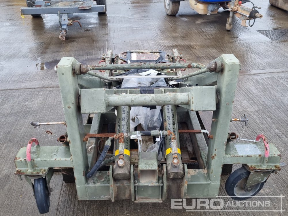 Anyagmozgató gép Carlisle Engineering Hydraulic Trolley Lift: 17 kép. Anyagmozgató gép Carlisle Engineering Hydraulic Trolley Lift: 17 kép.