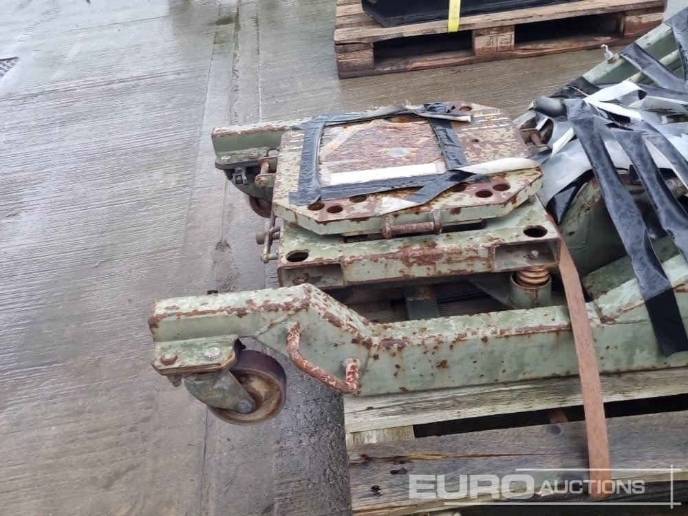 Anyagmozgató gép Carlisle Engineering Hydraulic Trolley Lift: 10 kép. Anyagmozgató gép Carlisle Engineering Hydraulic Trolley Lift: 10 kép.