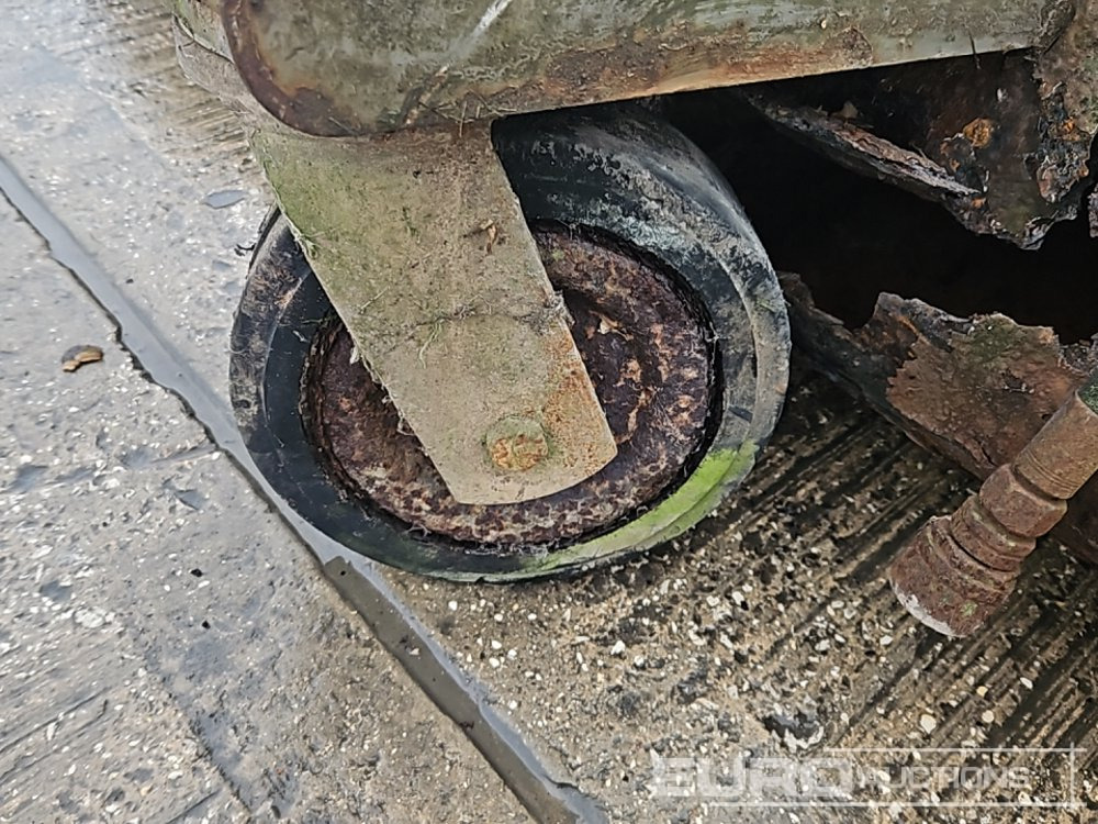 Anyagmozgató gép Hydraulic Sweeper Collector to suit Telehandler: 9 kép.