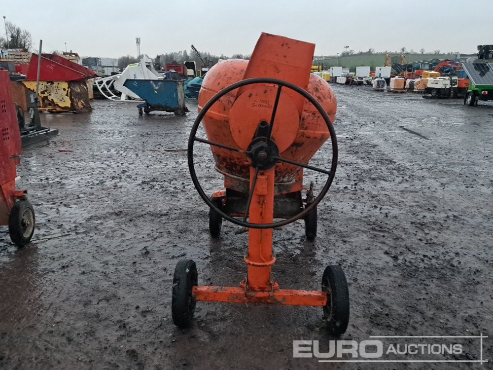 Belle PREMIER 100 XT - Betonkeverő: 4 kép. Belle PREMIER 100 XT - Betonkeverő: 4 kép.