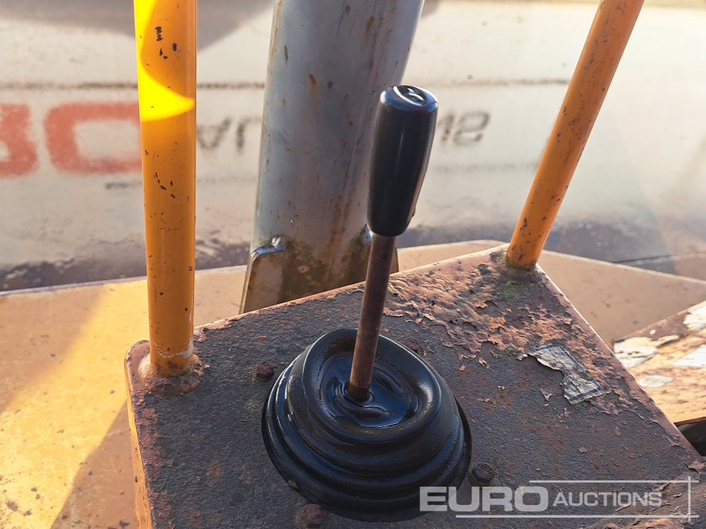 Minidömper Benford 6 Ton: 23 kép. Minidömper Benford 6 Ton: 23 kép.