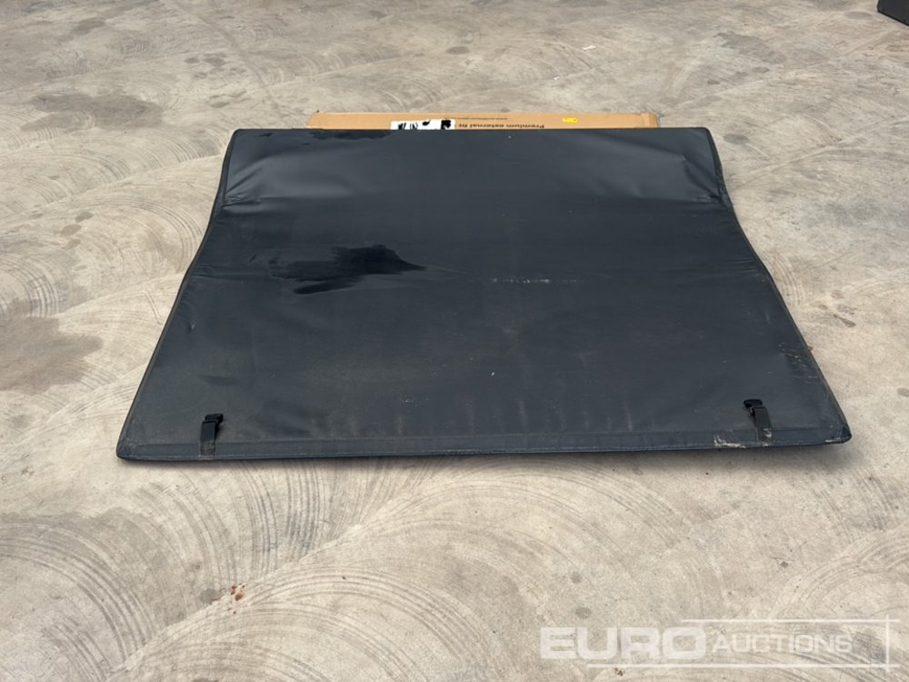 Garázs felszerelés Bragan Tonneau Cover to suit Short Bed Mitsubishi L200, Window Wind Deflectors to suit Nissan Navara: 6 kép.