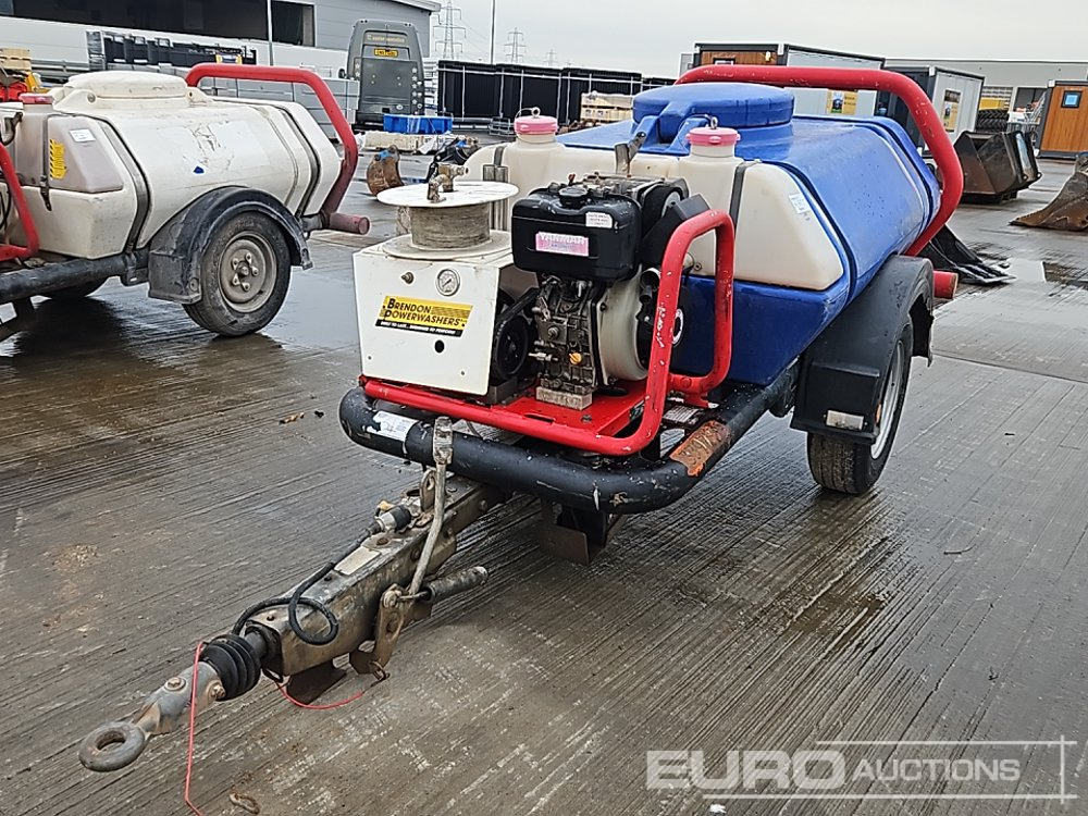 Brendon Powerwashers Single Axle Plastic Water Bowser, Yanmar Pressure Washer - Magasnyomású mosó: 1 kép. Brendon Powerwashers Single Axle Plastic Water Bowser, Yanmar Pressure Washer - Magasnyomású mosó: 1 kép.