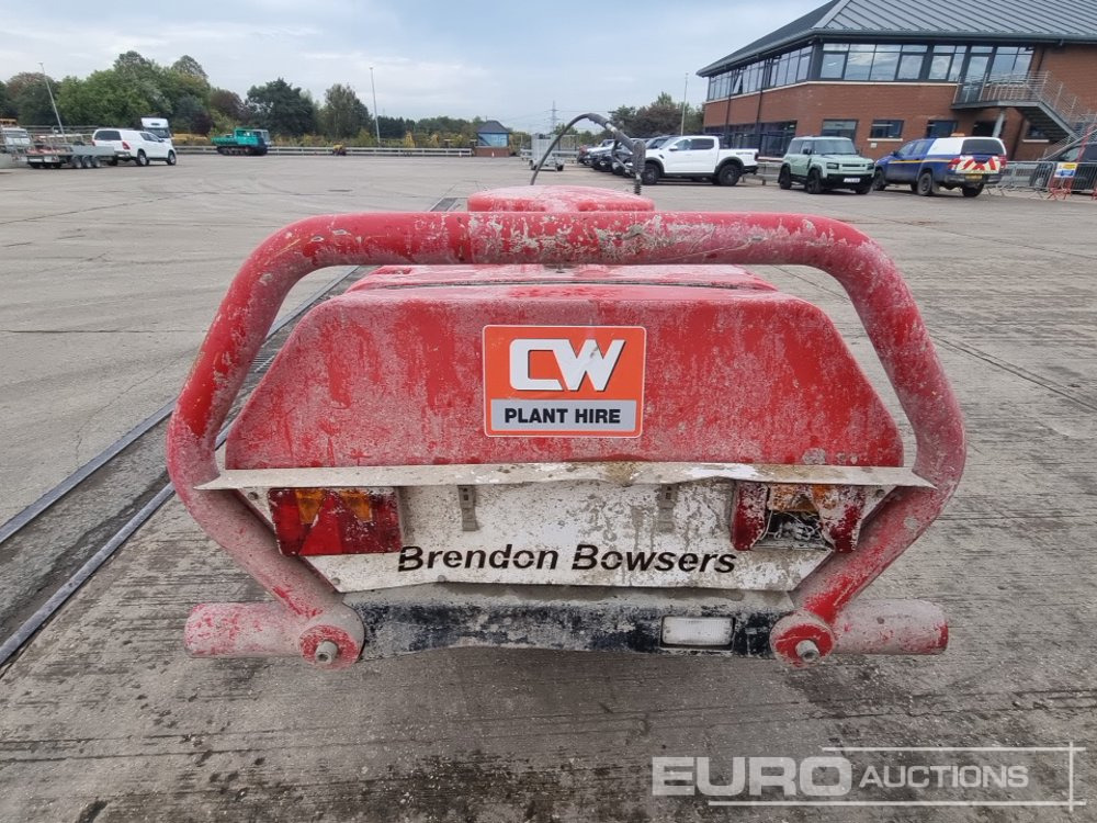 Brendon Powerwashers Single Axle Plastic Water Bowser, Yanmar Pressure Washer - Magasnyomású mosó: 4 kép. Brendon Powerwashers Single Axle Plastic Water Bowser, Yanmar Pressure Washer - Magasnyomású mosó: 4 kép.