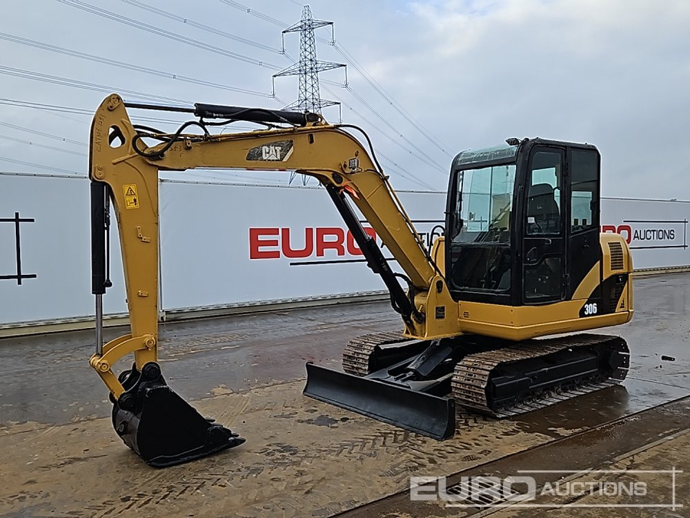 CAT 306 - Minikotró: 1 kép. CAT 306 - Minikotró: 1 kép.