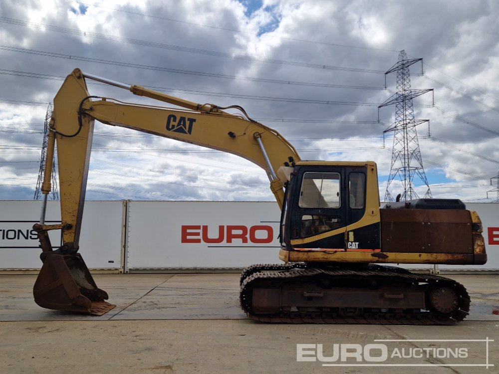CAT 320 - Lánctalpas kotró: 2 kép. CAT 320 - Lánctalpas kotró: 2 kép.
