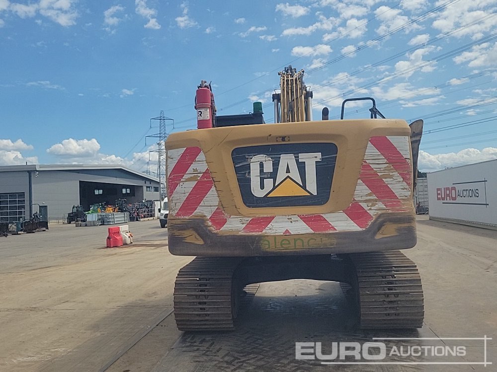 CAT 320GC - Lánctalpas kotró: 4 kép. CAT 320GC - Lánctalpas kotró: 4 kép.