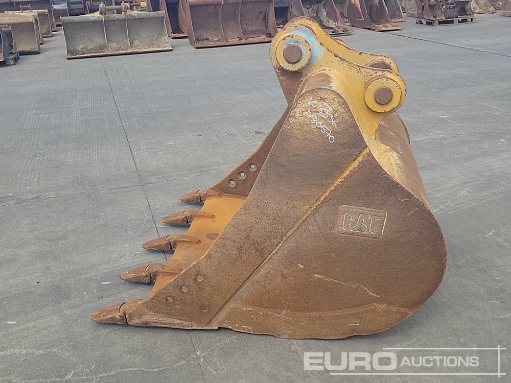 CAT 58" Digging Bucket 80mm Pin to suit 20 Ton Excavator - Kanál: 2 kép. CAT 58" Digging Bucket 80mm Pin to suit 20 Ton Excavator - Kanál: 2 kép.