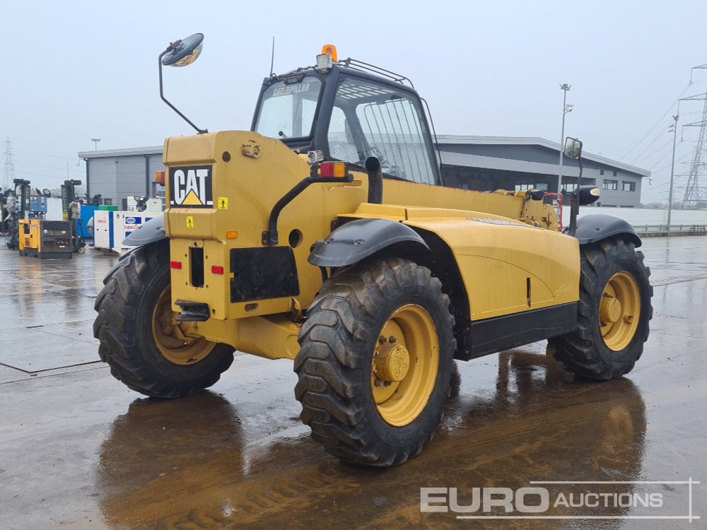 CAT TH340B - Teleszkópos rakodó: 5 kép. CAT TH340B - Teleszkópos rakodó: 5 kép.