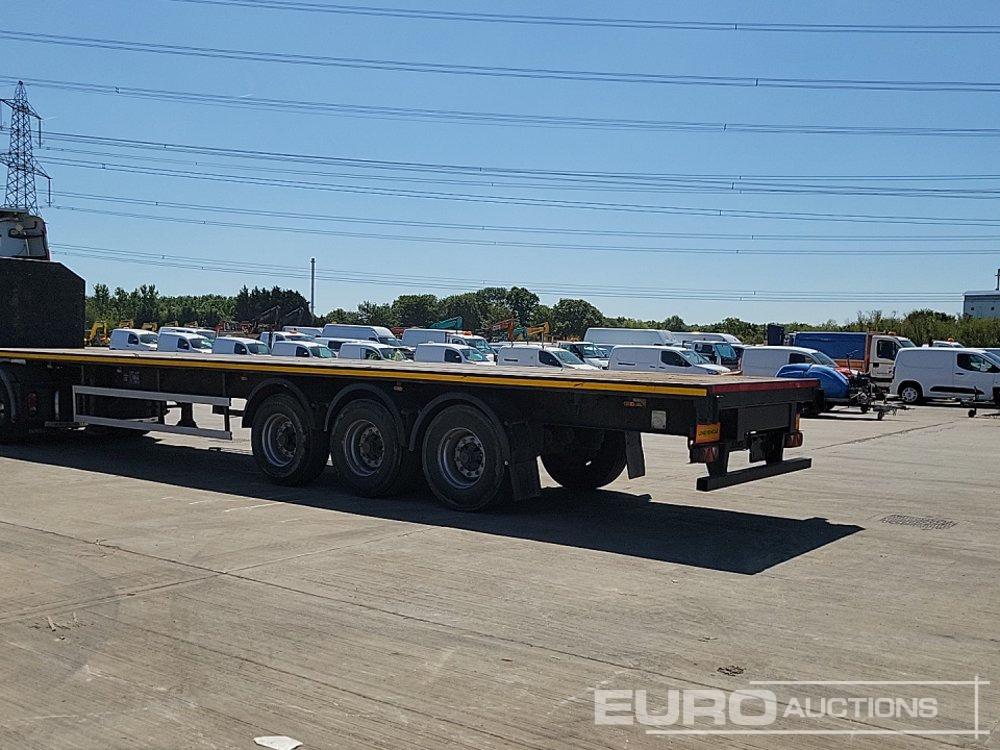 Cartwright Tri Axle Flatbed Trailer - Platós félpótkocsi: 3 kép. Cartwright Tri Axle Flatbed Trailer - Platós félpótkocsi: 3 kép.