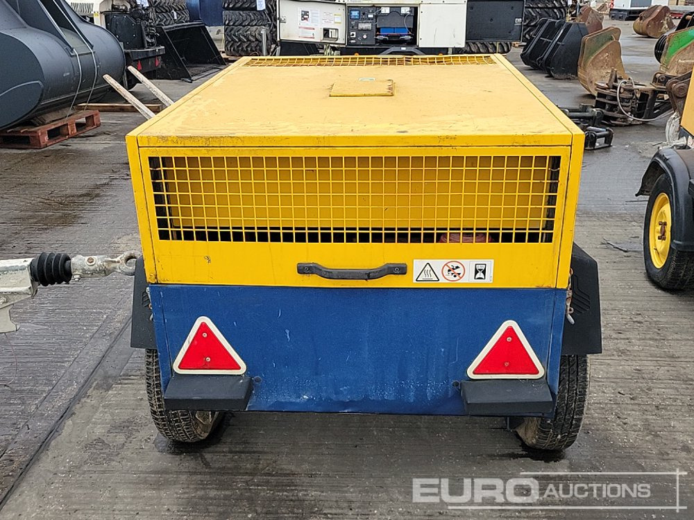 Compair C20 70CFM - Légkompresszor: 4 kép. Compair C20 70CFM - Légkompresszor: 4 kép.