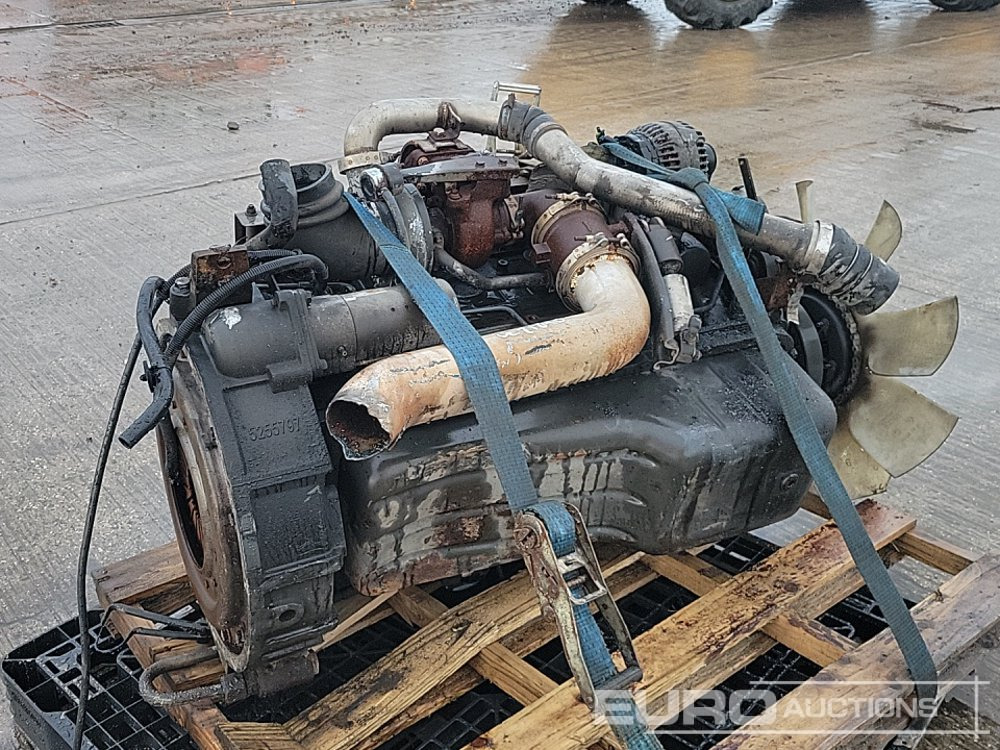 DAF 6 Cylinder Engine - Motor: 5 kép. DAF 6 Cylinder Engine - Motor: 5 kép.