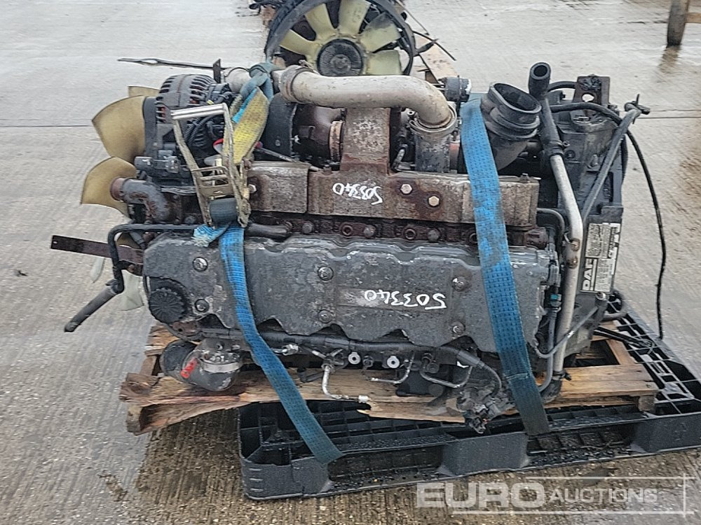 DAF 6 Cylinder Engine - Motor: 2 kép. DAF 6 Cylinder Engine - Motor: 2 kép.