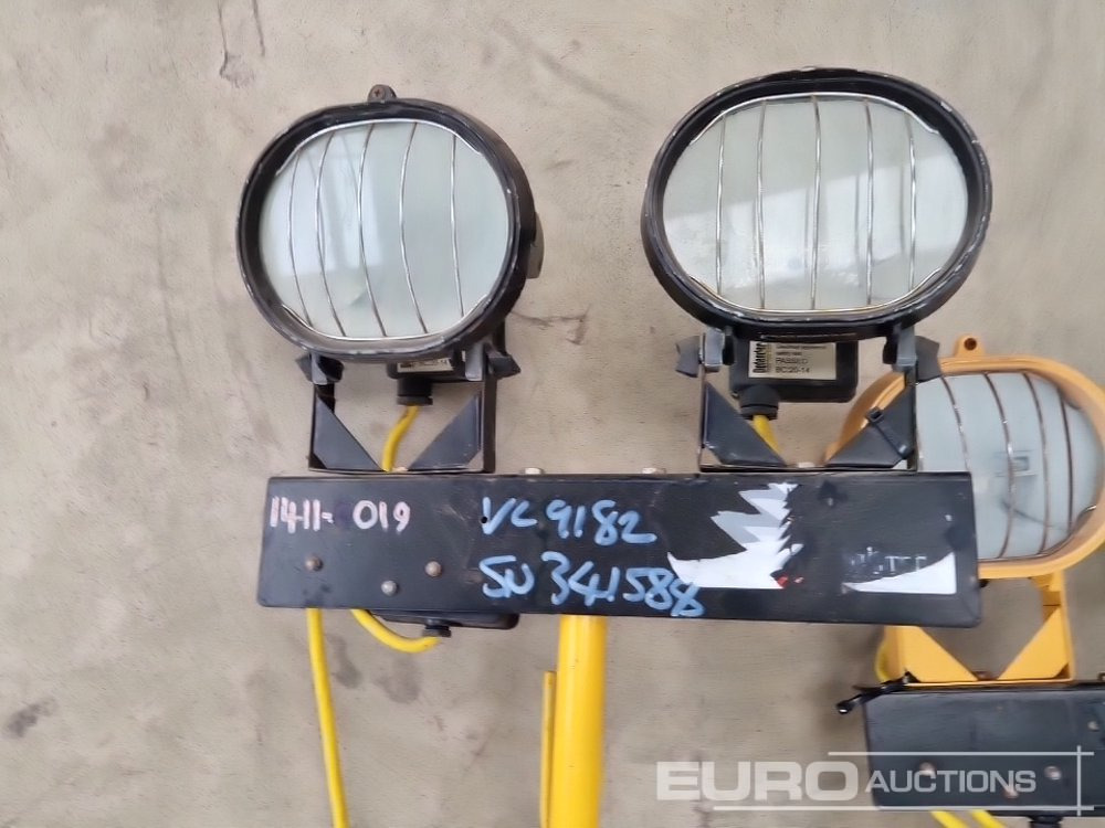 Építőipari berendezések Defender 110 Volt  Tripod Work Light (2 of): 9 kép.