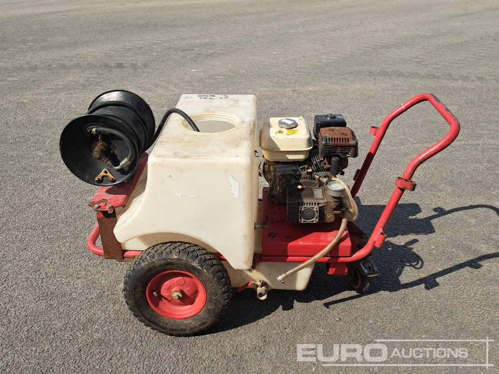 Demon Petrol Pressure Washer, Honda Engine - Magasnyomású mosó: 2 kép. Demon Petrol Pressure Washer, Honda Engine - Magasnyomású mosó: 2 kép.