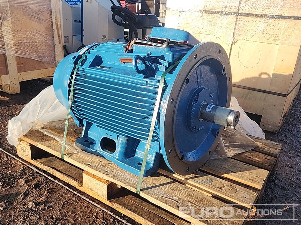Electric Motor - Elektromos rendszer - Építőipari gépek: 1 kép. Electric Motor - Elektromos rendszer - Építőipari gépek: 1 kép.
