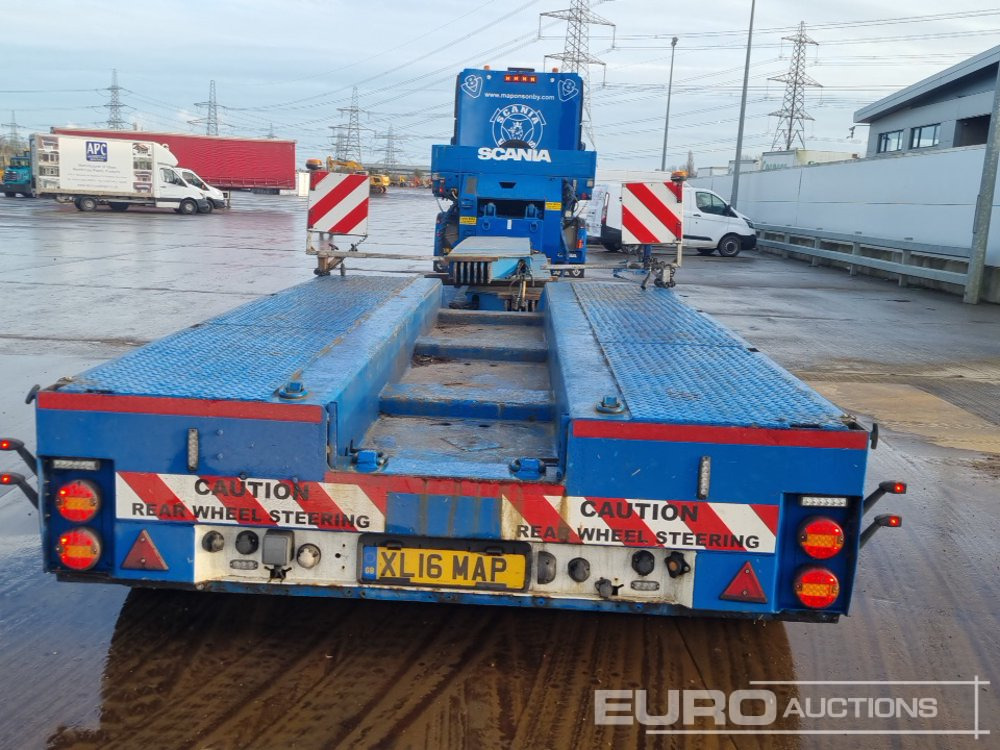 Faymonville Tri-Axle - Félpótkocsi mélybölcsős: 4 kép. Faymonville Tri-Axle - Félpótkocsi mélybölcsős: 4 kép.