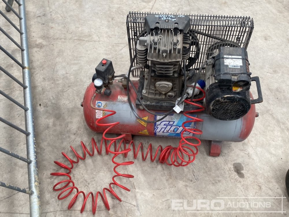 Fiac 50 Litre 240 Volt Air Compressor - Légkompresszor: 4 kép. Fiac 50 Litre 240 Volt Air Compressor - Légkompresszor: 4 kép.
