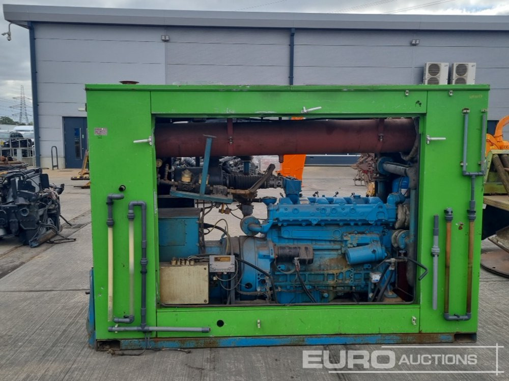 Generator, MAN Engine - Áramfejlesztő: 2 kép. Generator, MAN Engine - Áramfejlesztő: 2 kép.