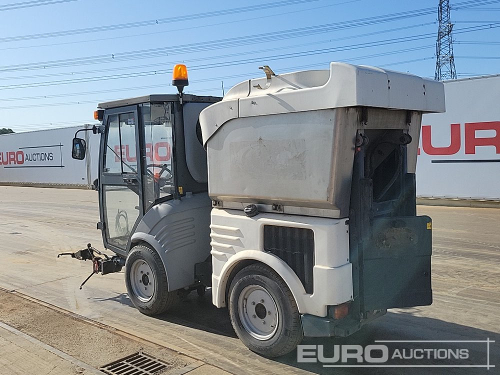 Hako Citymaster 1200 4x2 Sweeper Lorry (Not Road Registered, Reg Docs Are NOT Available) - Utcaseprő gép: 3 kép. Hako Citymaster 1200 4x2 Sweeper Lorry (Not Road Registered, Reg Docs Are NOT Available) - Utcaseprő gép: 3 kép.