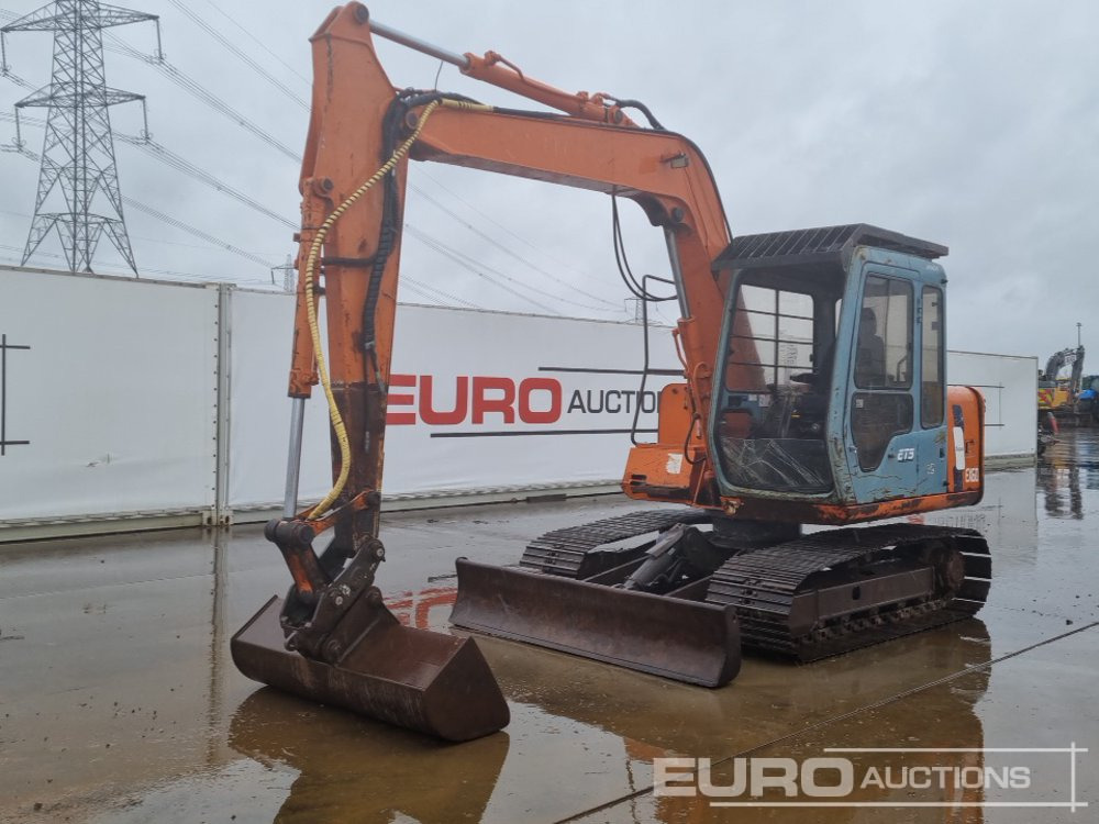Hitachi EX60 - Minikotró: 1 kép. Hitachi EX60 - Minikotró: 1 kép.