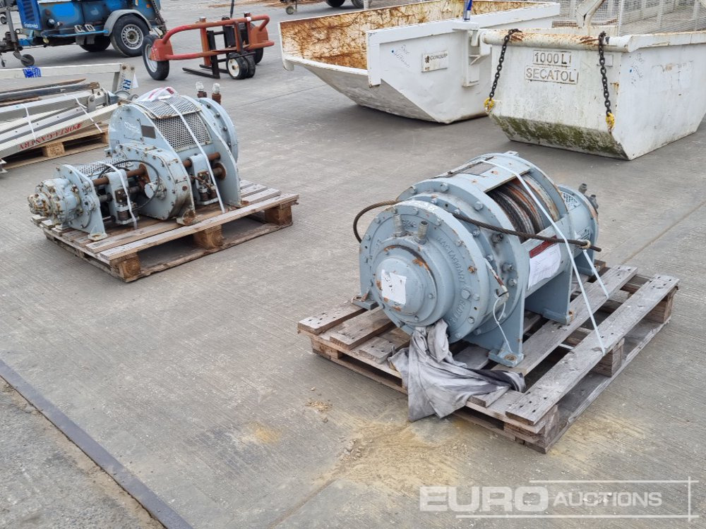 Hydraulic Winch (2 of) - Csörlő: 3 kép. Hydraulic Winch (2 of) - Csörlő: 3 kép.