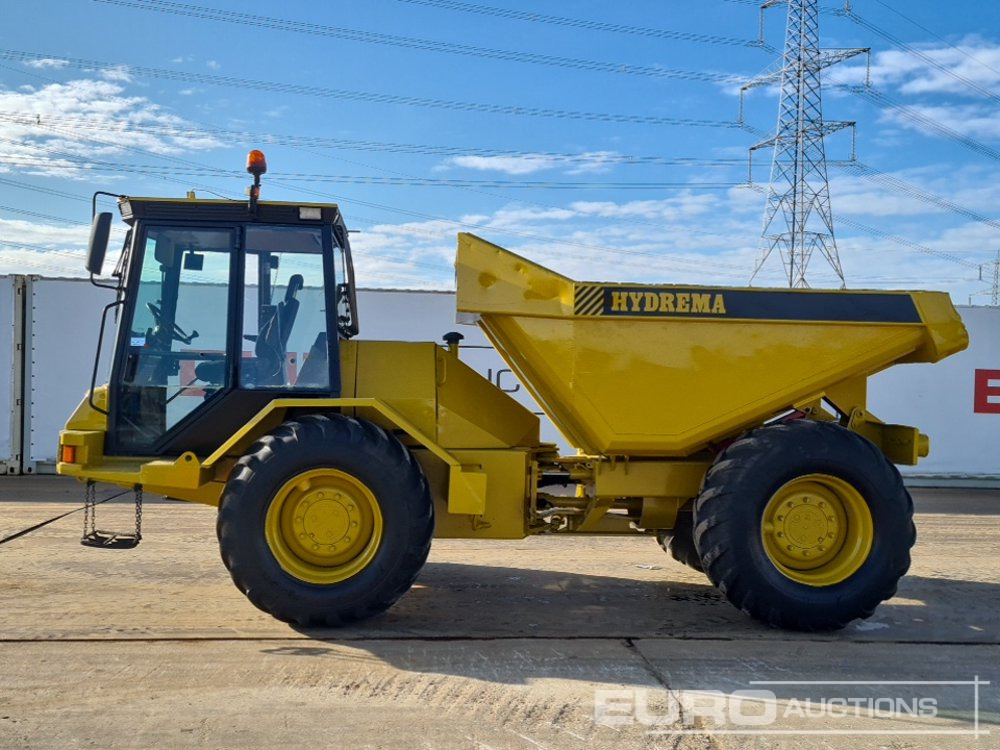 Hydrema 4x4 Articulated Dumptruck, Reverse Camera - Csuklós dömper: 2 kép. Hydrema 4x4 Articulated Dumptruck, Reverse Camera - Csuklós dömper: 2 kép.