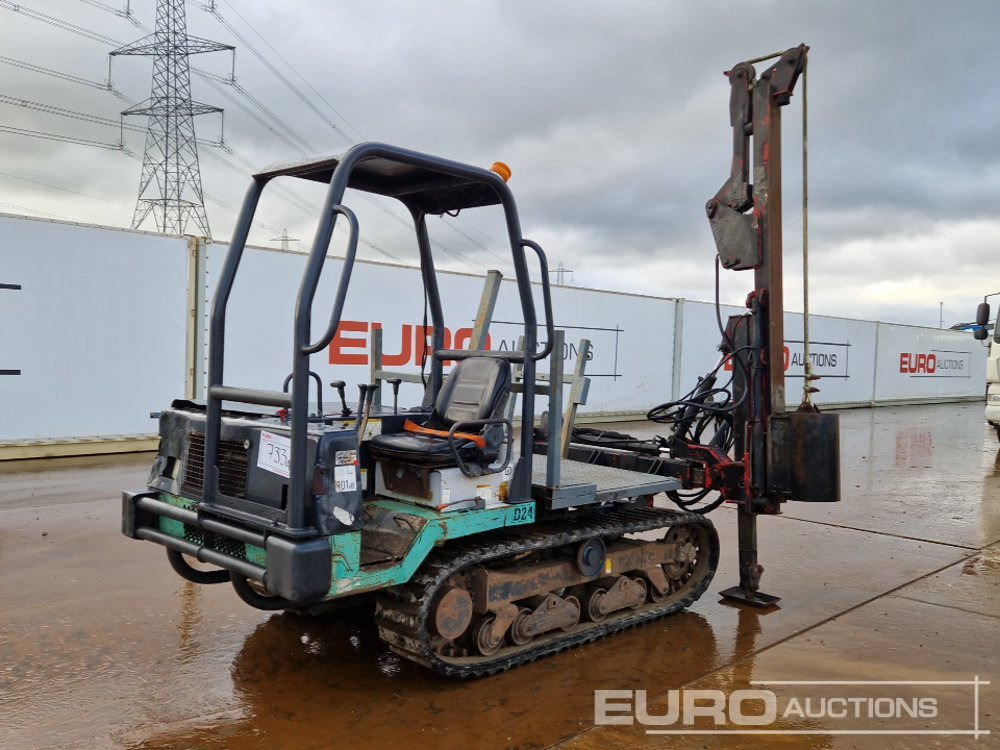 IHI Tracked Carrier, Protech Post Knocker - Lánctalpas dömper: 1 kép. IHI Tracked Carrier, Protech Post Knocker - Lánctalpas dömper: 1 kép.