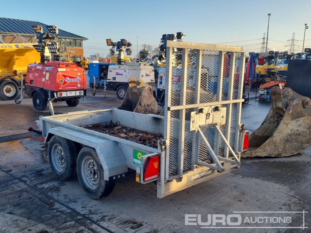 Indespension V20 - Gépszállító utánfutó: 3 kép. Indespension V20 - Gépszállító utánfutó: 3 kép.