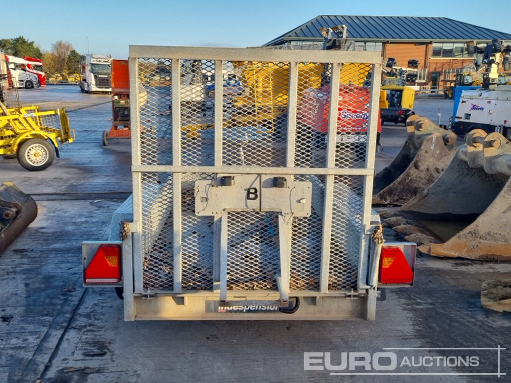 Indespension V20 - Gépszállító utánfutó: 4 kép. Indespension V20 - Gépszállító utánfutó: 4 kép.