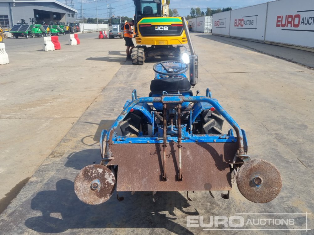 Iseki TX1210 - Kistraktor: 4 kép. Iseki TX1210 - Kistraktor: 4 kép.